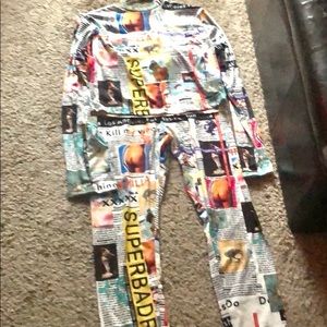 Newspaper design-Two piece NWT
